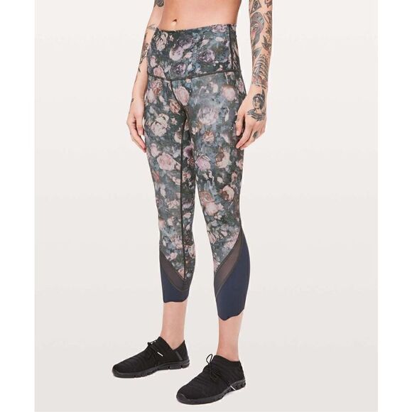 Lululemon Wunder Under Crop II (Special Edition) - Picture 1 of 6